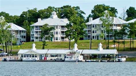 the village resort flint tx